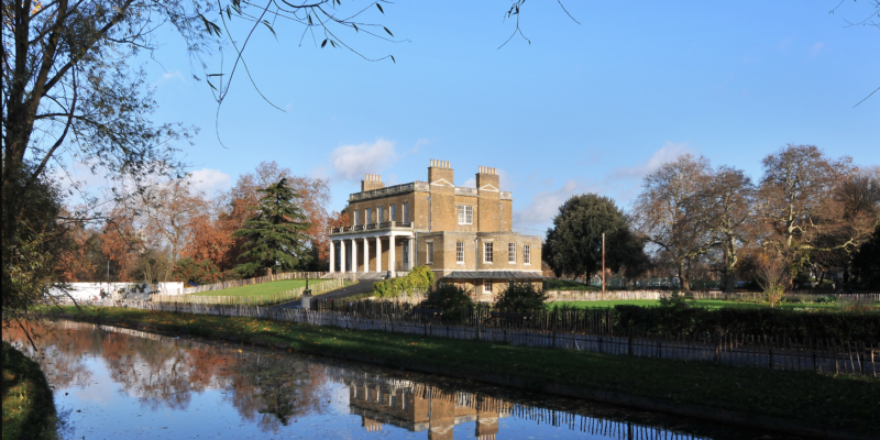 Clissold House